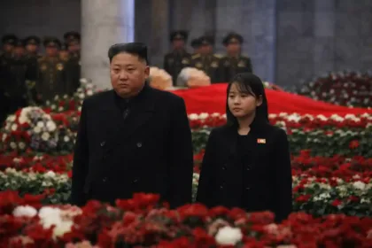 Kim Jong Un Appears With Daughter At Mausoleum